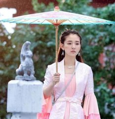 李梓模特_: 黑暗中的光明，难道不值得被发现？