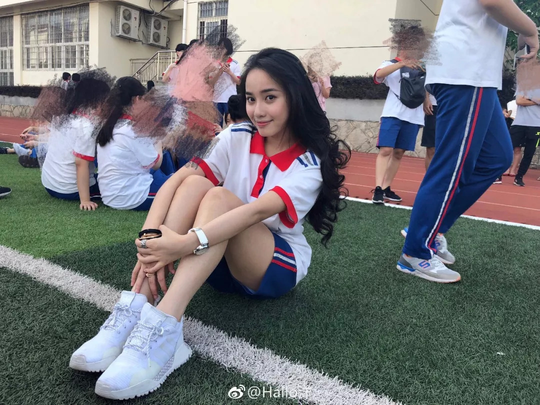 撕开老师胸罩吃她大乳_: 真实触动心灵的故事，难道你不想听听？